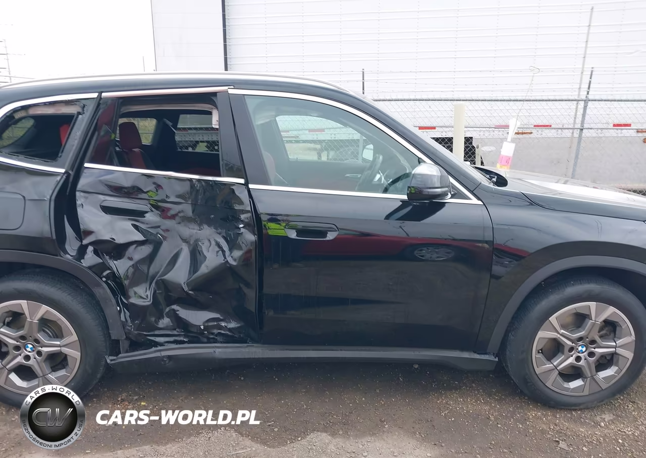 2023 BMW X1 xDrive28I VIN:WBX73EF07P5W06082 - 13