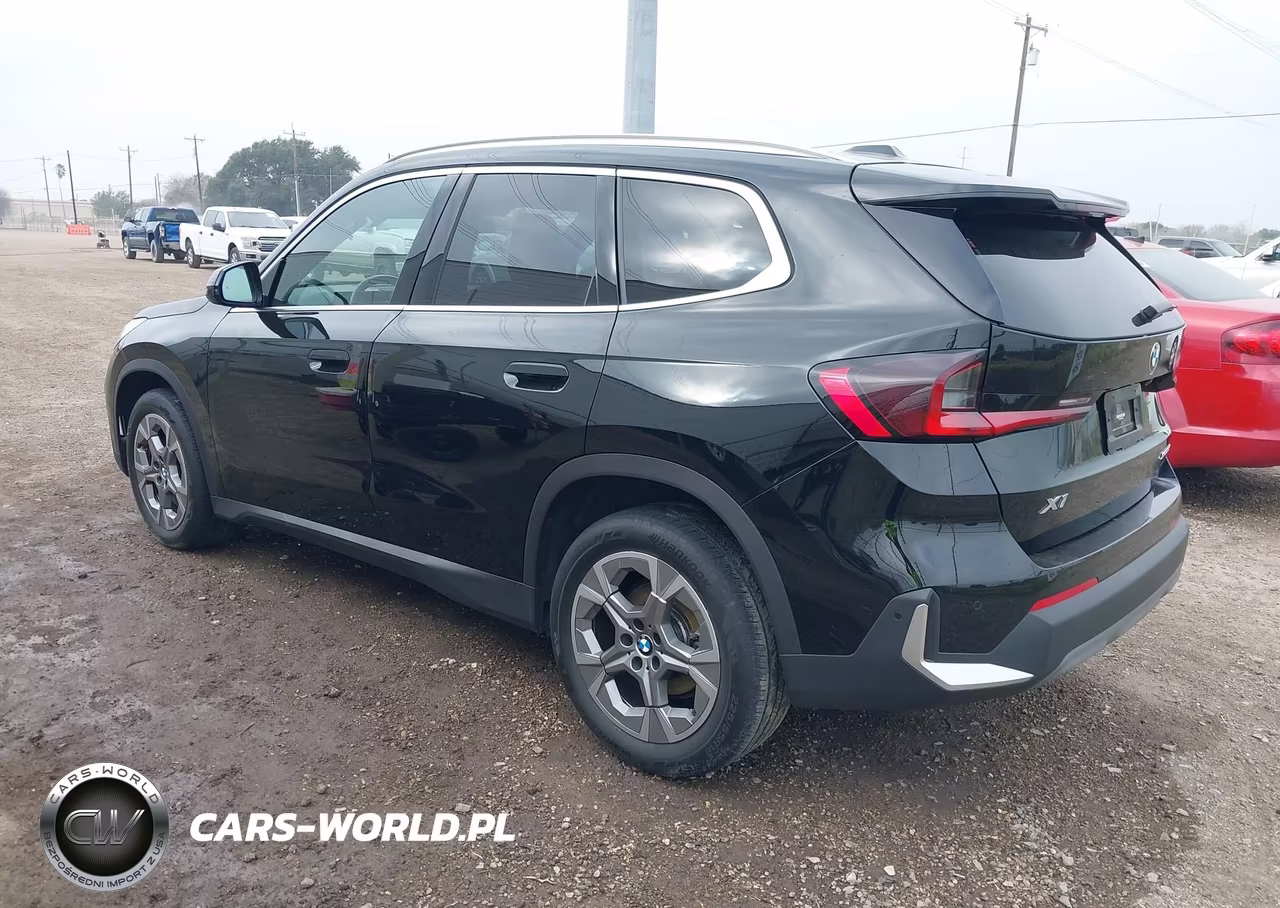 2023 BMW X1 xDrive28I VIN:WBX73EF07P5W06082 - 3