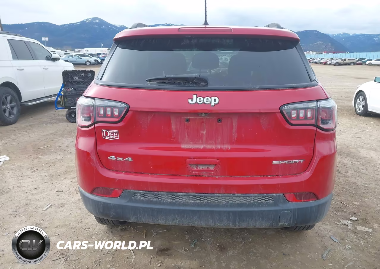 2018 Jeep Compass Sport 4X4 VIN:3C4NJDABXJT361024 - 17