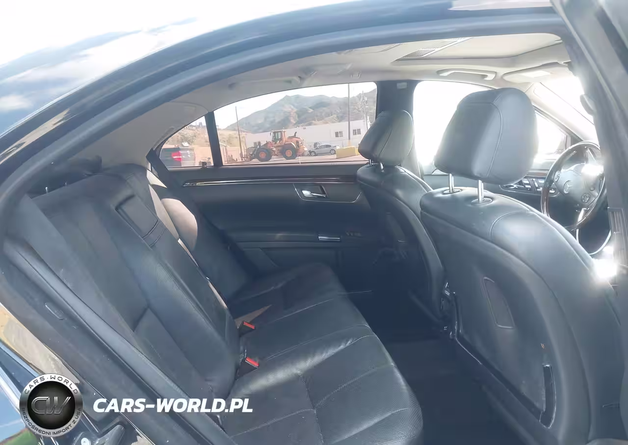 2007 Mercedes-Benz S 550 VIN:WDDNG71XX7A053319 - 8