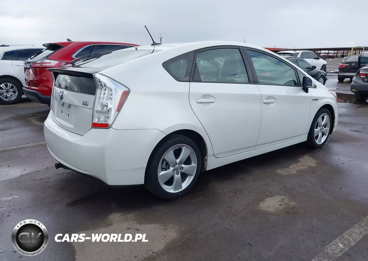 2010 Toyota Prius V VIN:JTDKN3DU7A0053515 - 4