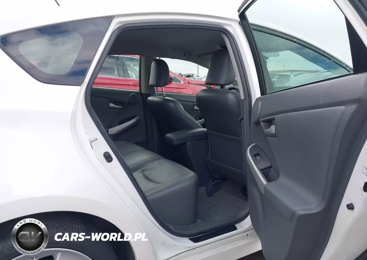 2010 Toyota Prius V VIN:JTDKN3DU7A0053515 - 8