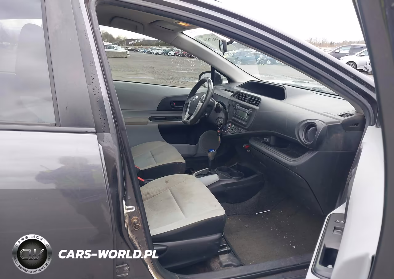 2012 Toyota Prius C One VIN:JTDKDTB34C1526748 - 5