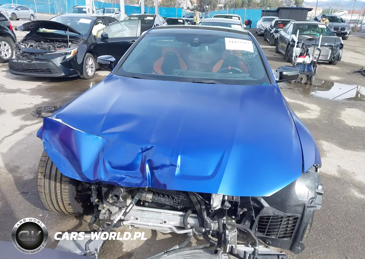 2025 BMW M4 VIN:WBS13HK00SCT40394 - 13