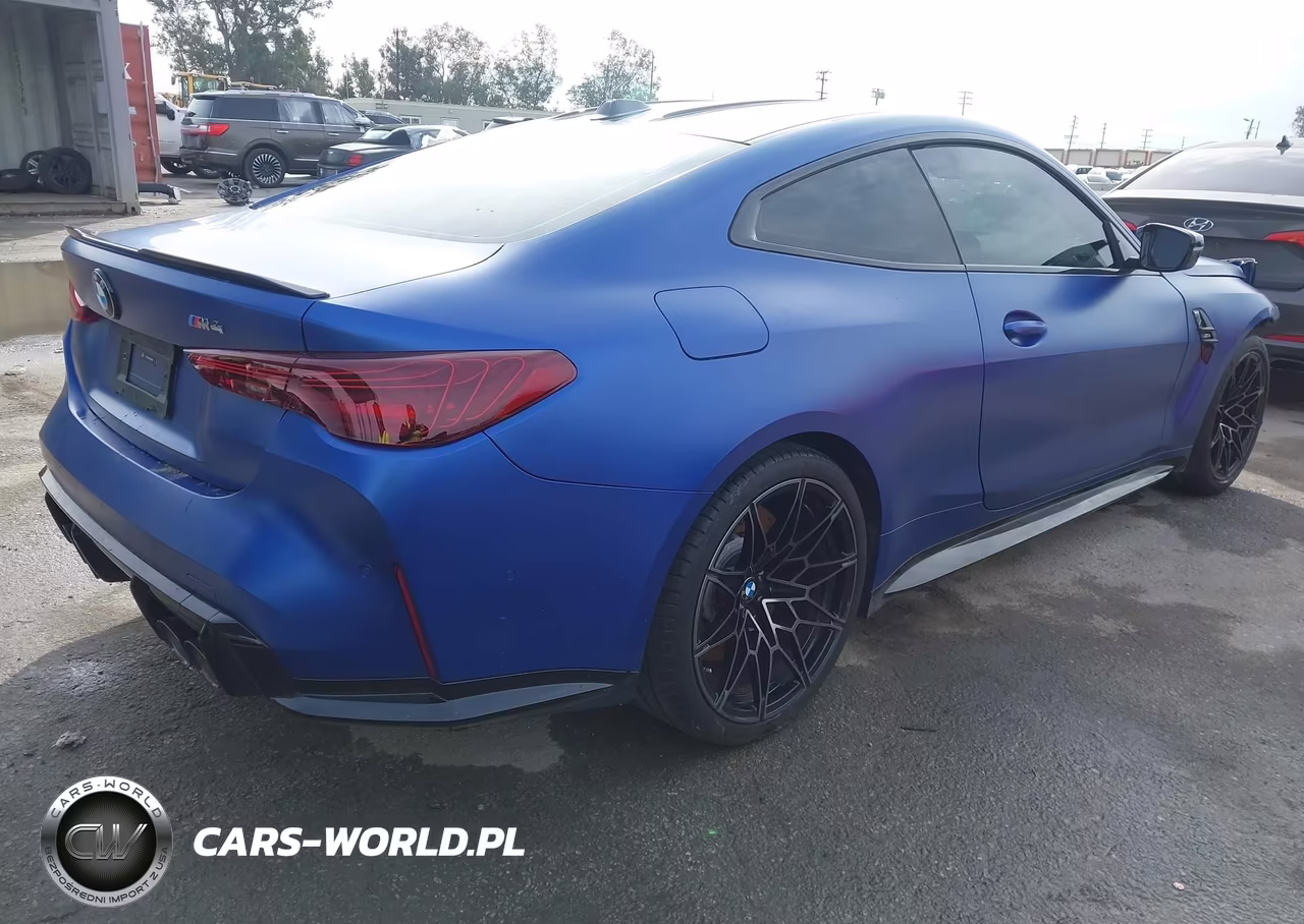 2025 BMW M4 VIN:WBS13HK00SCT40394 - 4