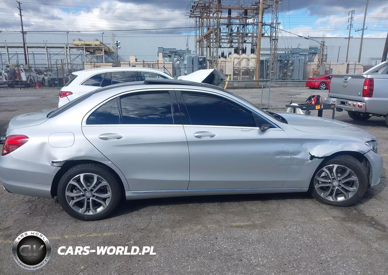 2015 Mercedes-Benz C 300 4Matic VIN:55SWF4KB6FU014508 - 13