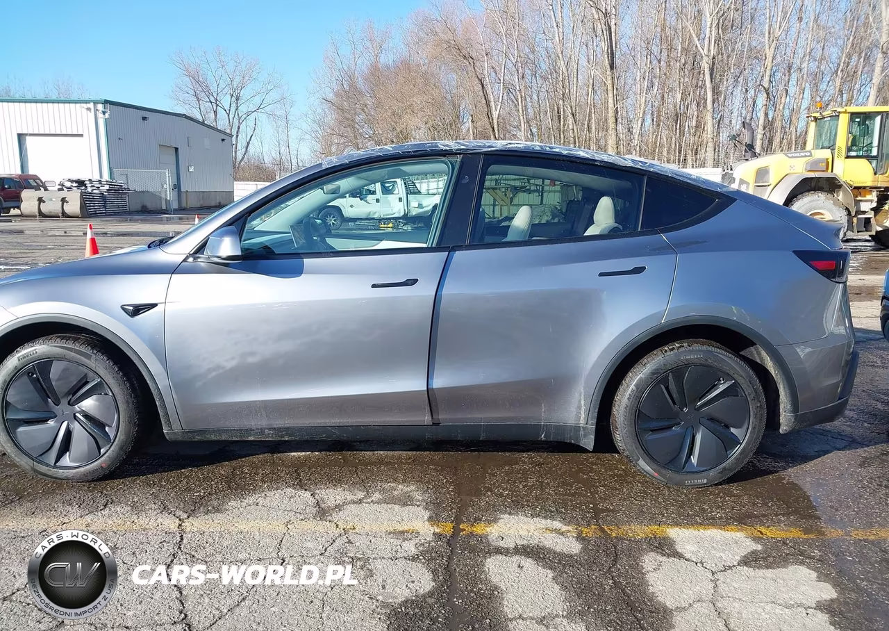 2026 Tesla Model Y Long Range Launch Series-Premium All-Wheel Drive VIN:7SAYGDEE7TF567082 - 14