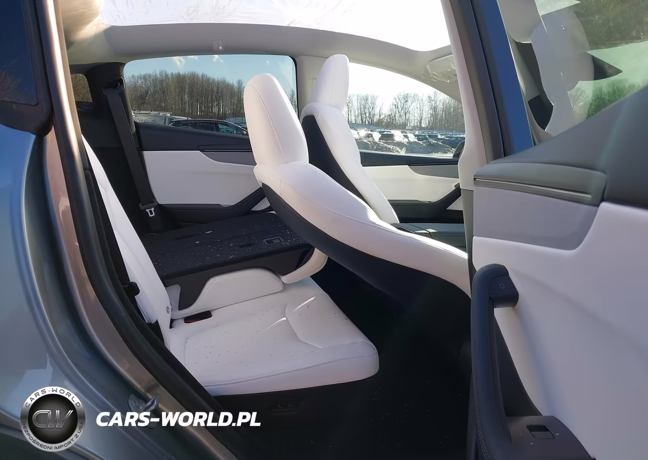 2026 Tesla Model Y Long Range Launch Series-Premium All-Wheel Drive VIN:7SAYGDEE7TF567082 - 8