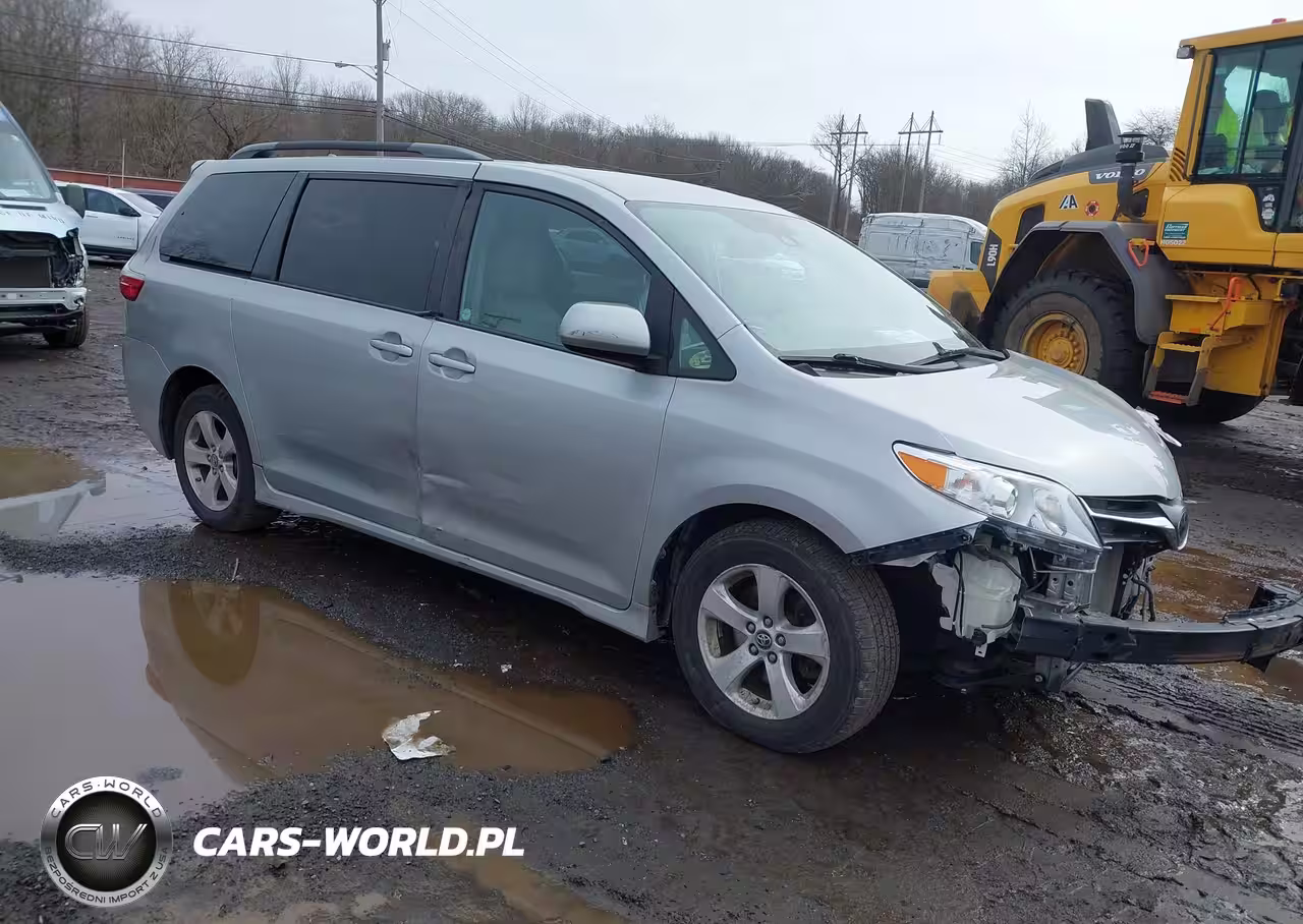 2019 Toyota Sienna Le 8 Passenger