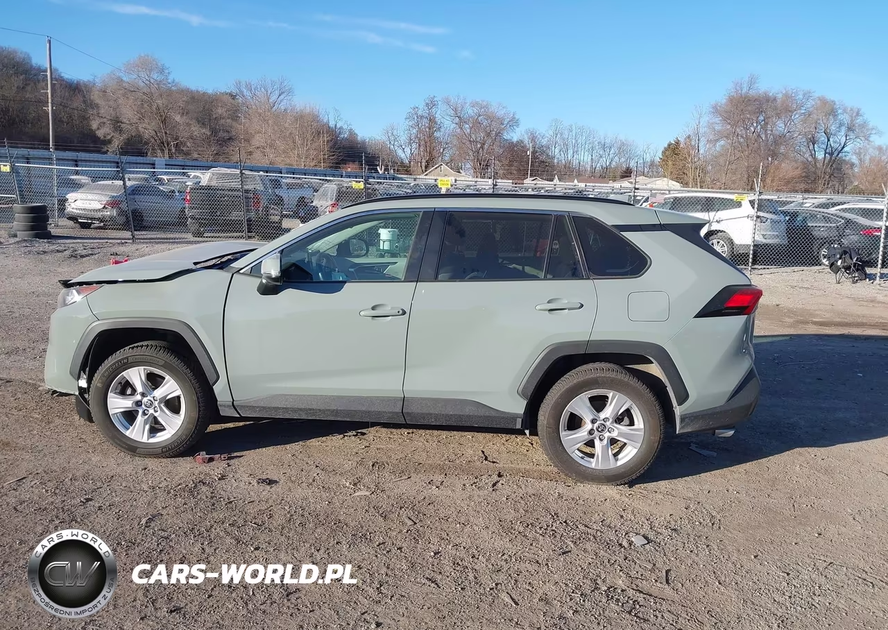 2021 Toyota Rav4 Xle VIN:2T3P1RFVXMW229497 - 14