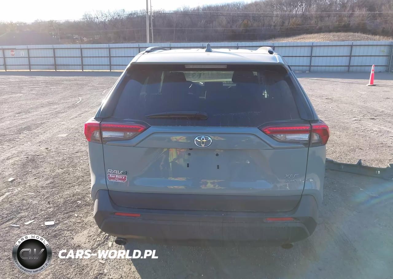 2021 Toyota Rav4 Xle VIN:2T3P1RFVXMW229497 - 16