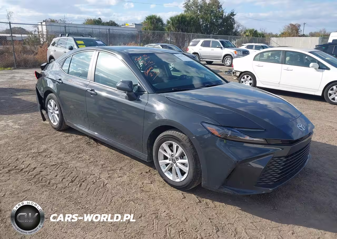 2025 Toyota Camry Le