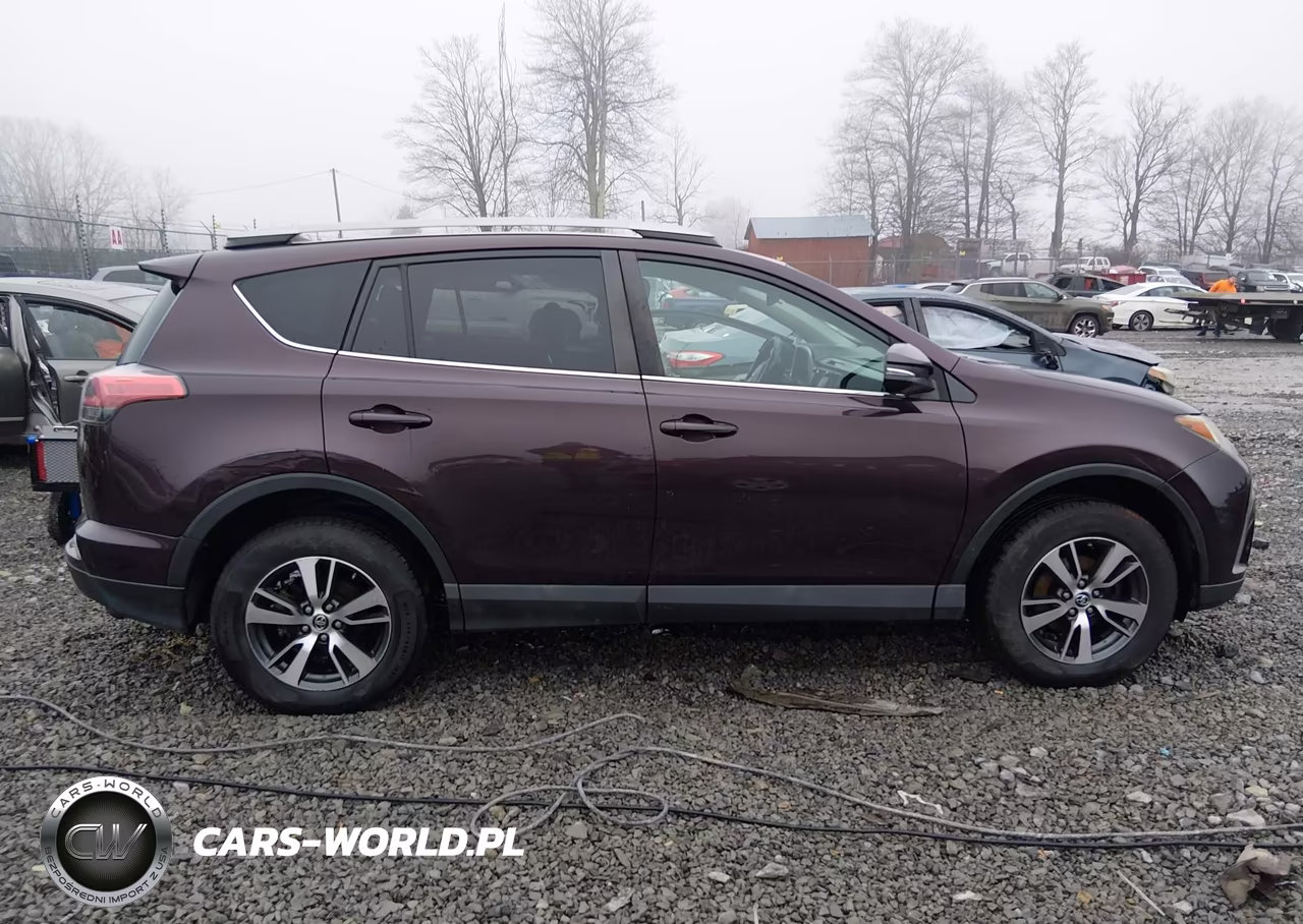 2018 Toyota Rav4 Xle VIN:2T3RFREV7JW711285 - 13