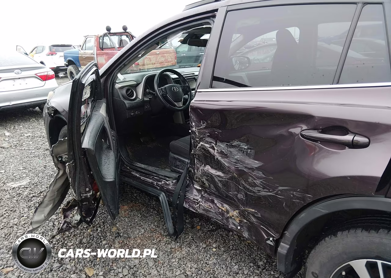 2018 Toyota Rav4 Xle VIN:2T3RFREV7JW711285 - 17