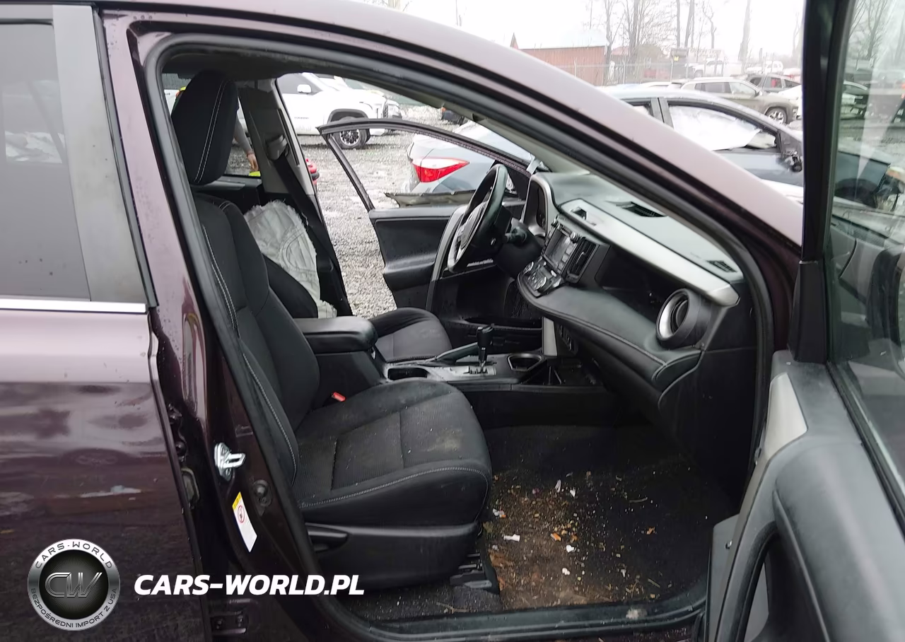2018 Toyota Rav4 Xle VIN:2T3RFREV7JW711285 - 5