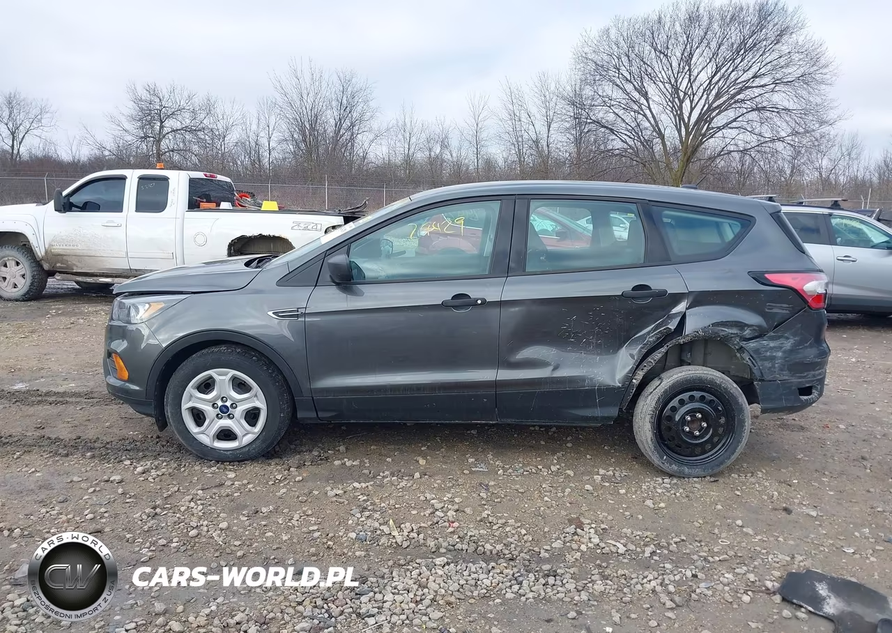 2018 Ford Escape S VIN:1FMCU0F73JUA33599 - 15