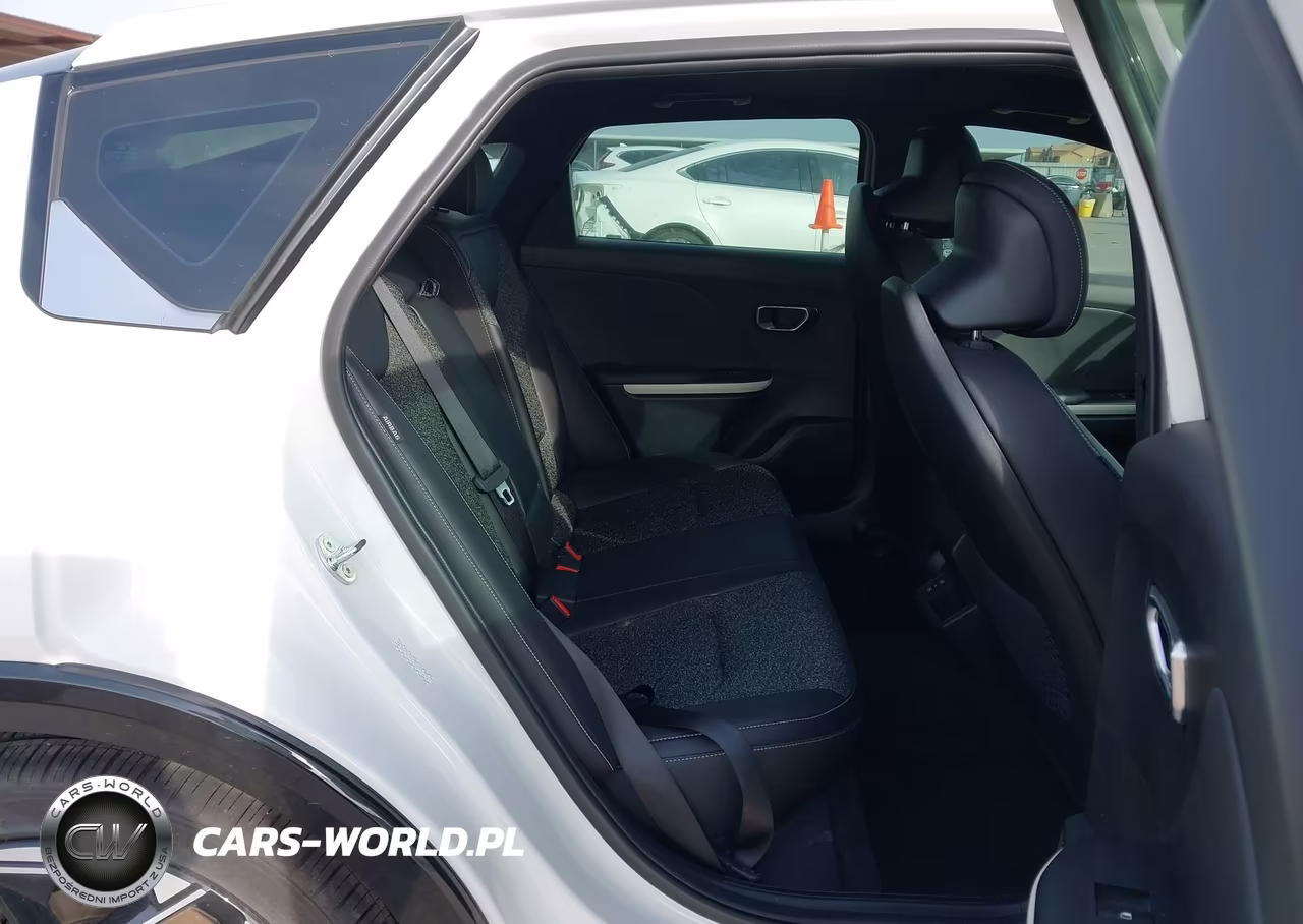 2025 Kia K4 Gt-Line VIN:3KPFW4DE8SE241692 - 8