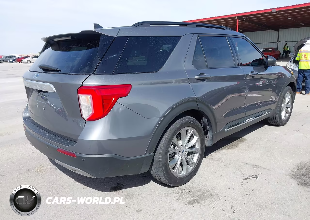 2022 Ford Explorer Xlt VIN:1FMSK7DH0NGB17373 - 4