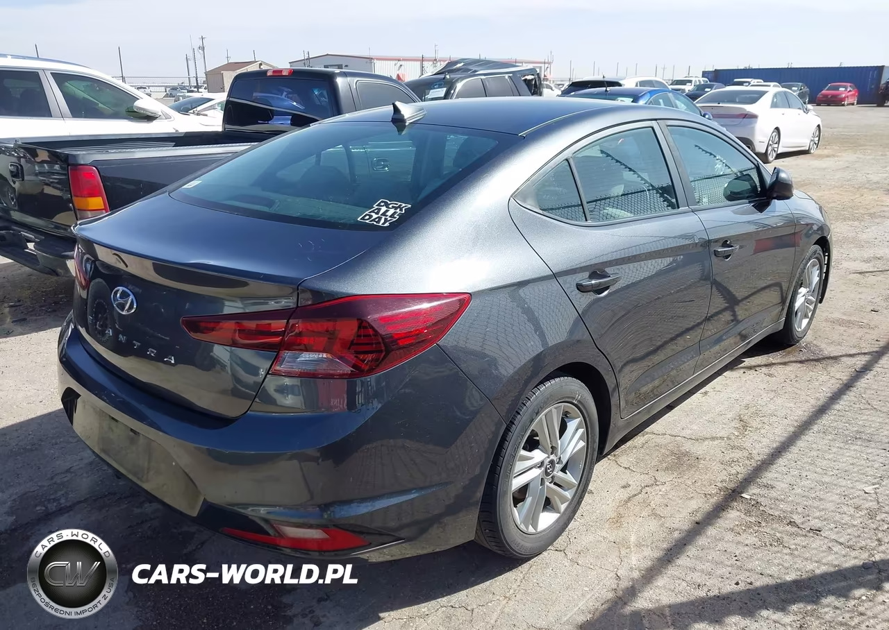 2020 Hyundai Elantra Sel VIN:5NPD84LF5LH622330 - 4