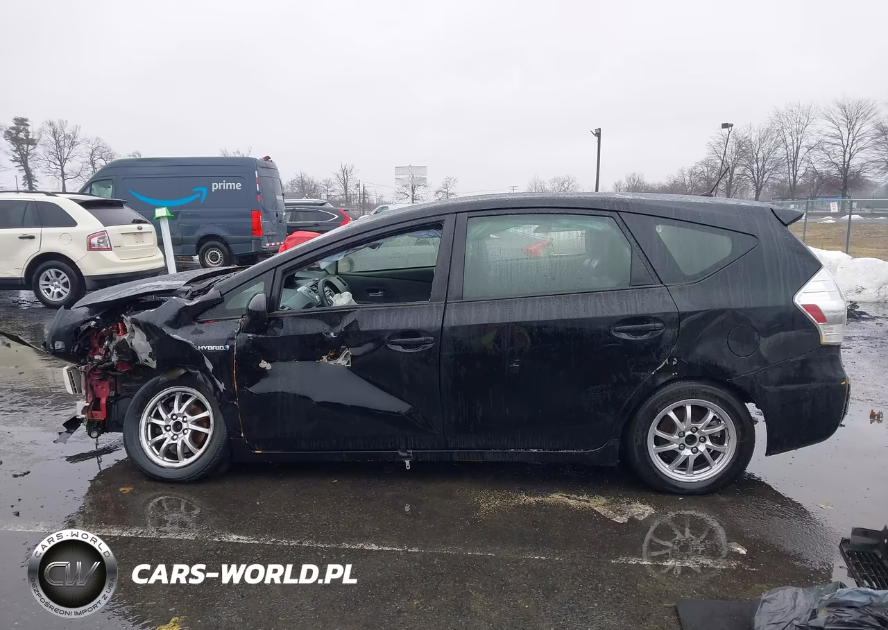2014 Toyota Prius V Two VIN:JTDZN3EU9EJ009142 - 13