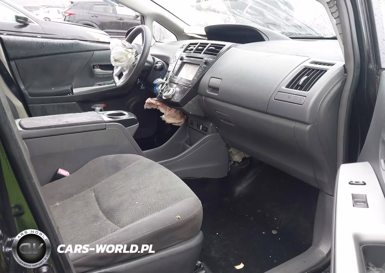 2014 Toyota Prius V Two VIN:JTDZN3EU9EJ009142 - 5
