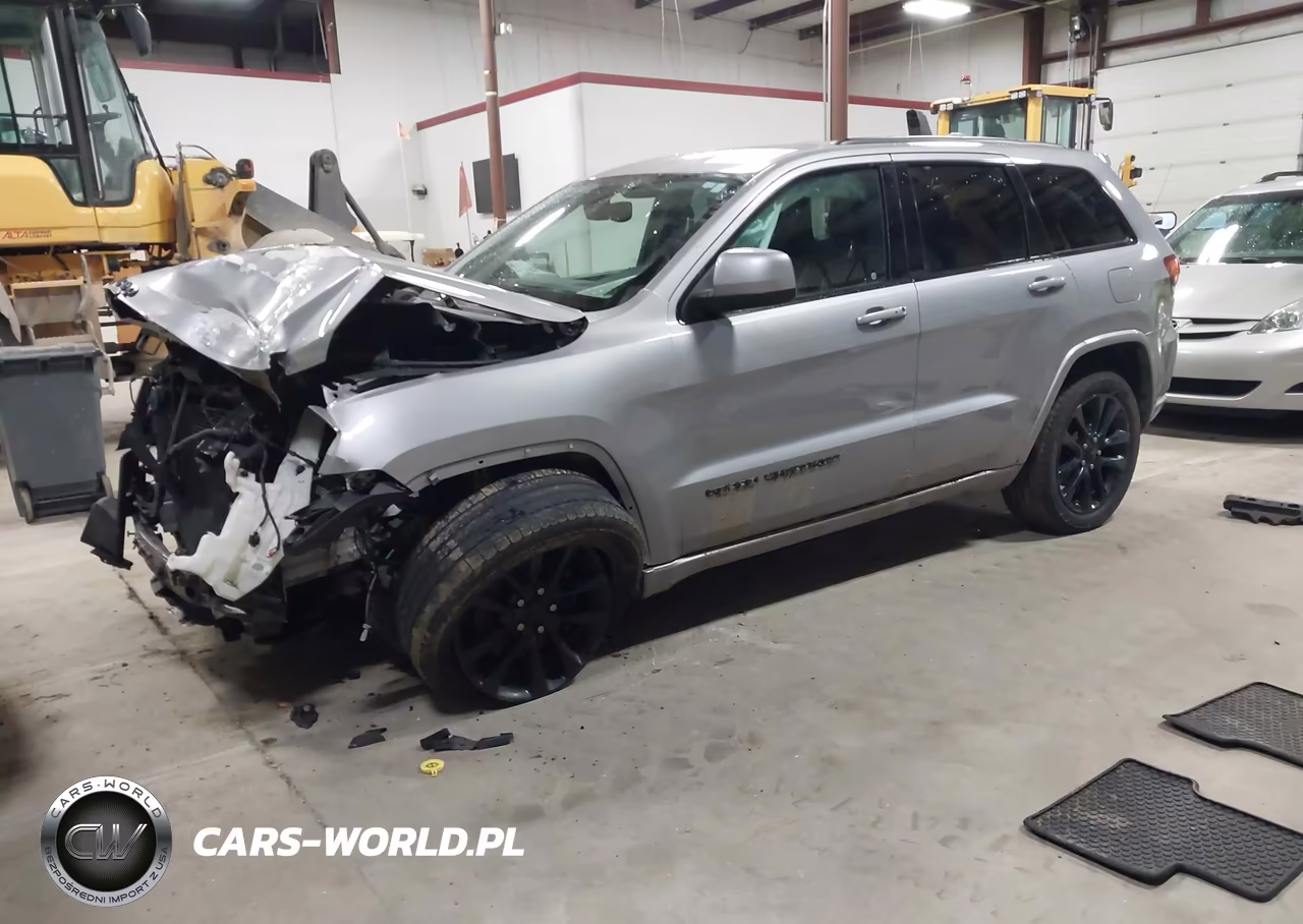 2018 Jeep Grand Cherokee Altitude 4X4 VIN:1C4RJFAG2JC376394 - 2