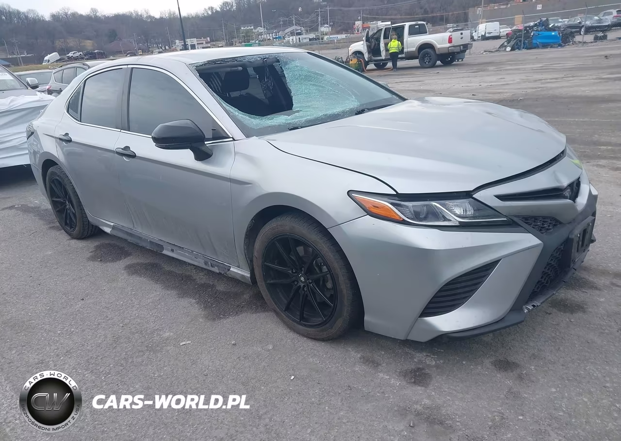 2018 Toyota Camry Se VIN:4T1B11HK6JU158088 - 1
