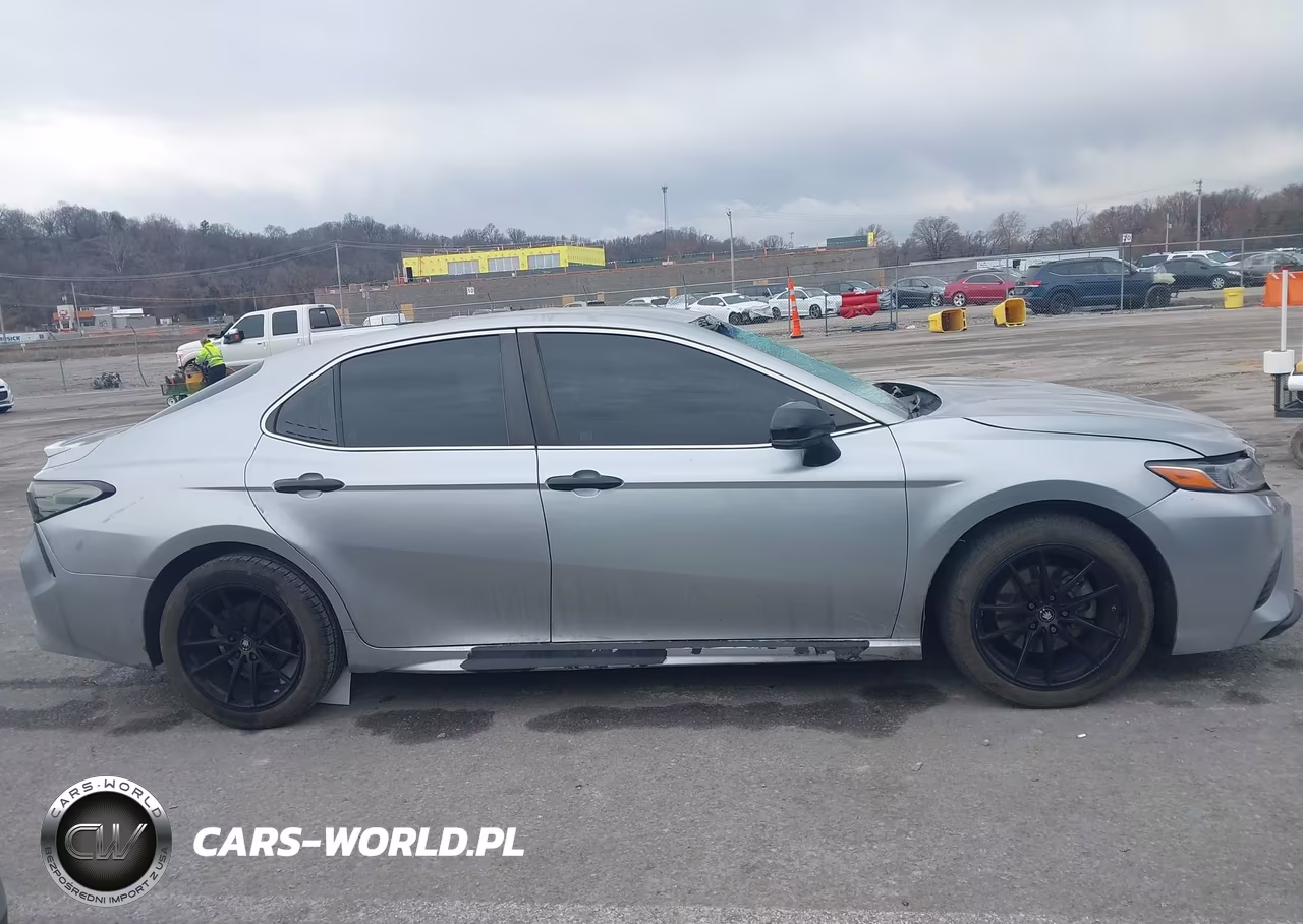 2018 Toyota Camry Se VIN:4T1B11HK6JU158088 - 13