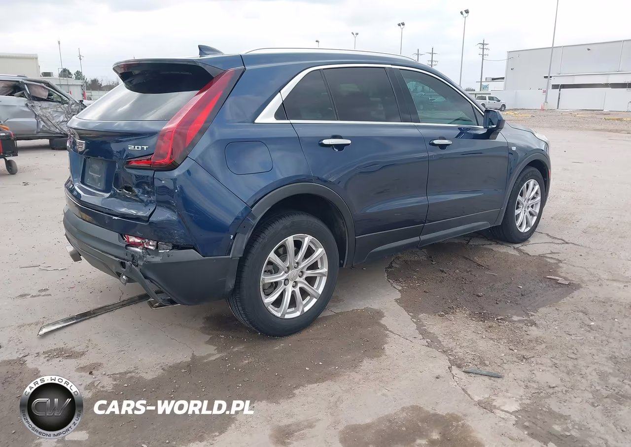 2019 Cadillac Xt4 Luxury VIN:1GYAZAR45KF135121 - 4