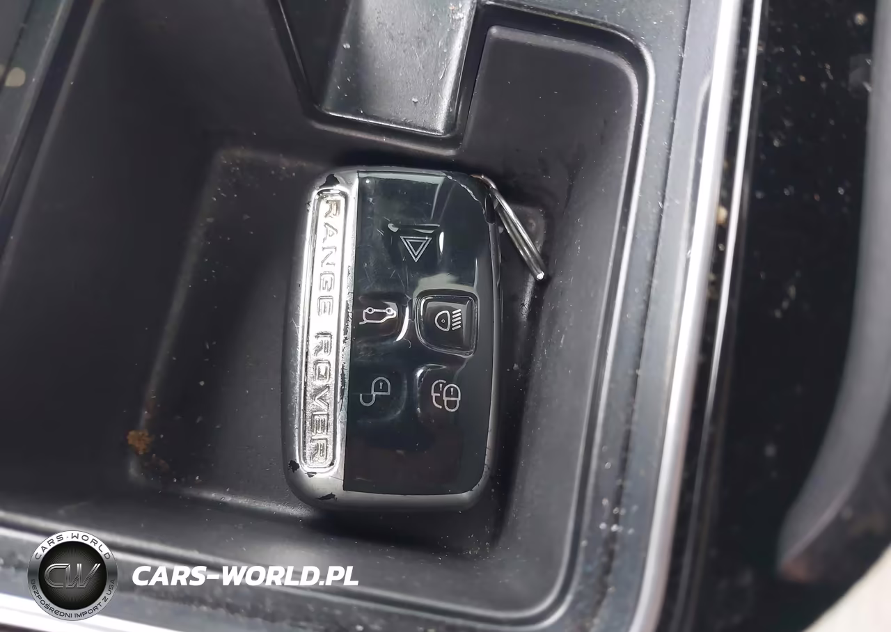 2020 Land Rover Range Rover Velar P250 R-Dynamic S VIN:SALYK2EX7LA260885 - 11