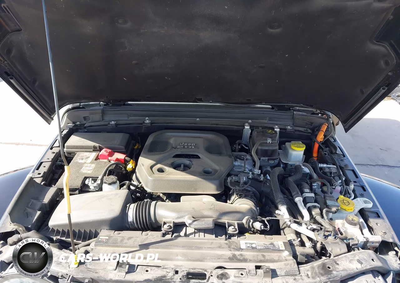 2022 Jeep Wrangler 4Xe Unlimited Sahara 4X4 VIN:1C4JJXP61NW271027 - 10