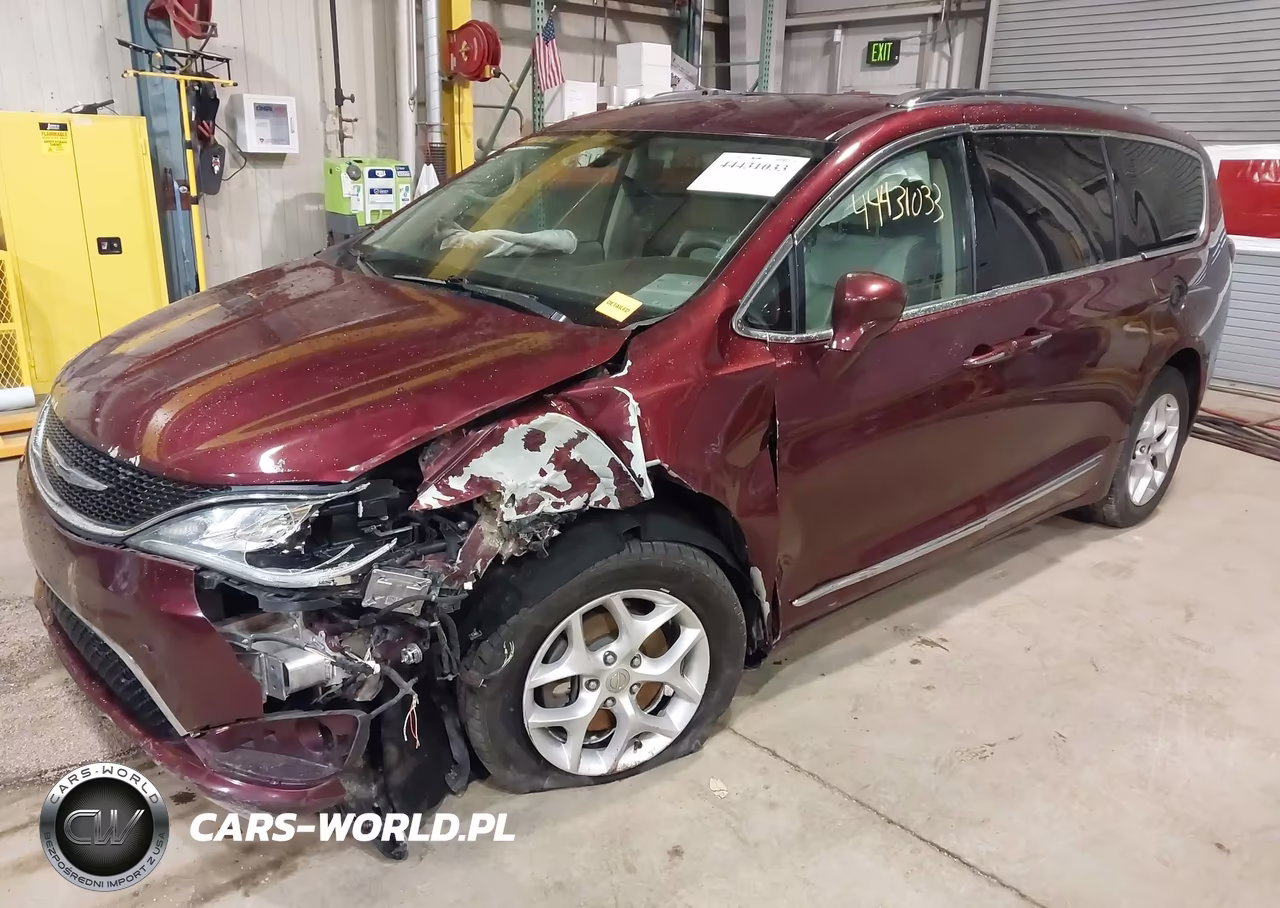 2017 Chrysler Pacifica Touring-L Plus VIN:2C4RC1EG8HR551045 - 2
