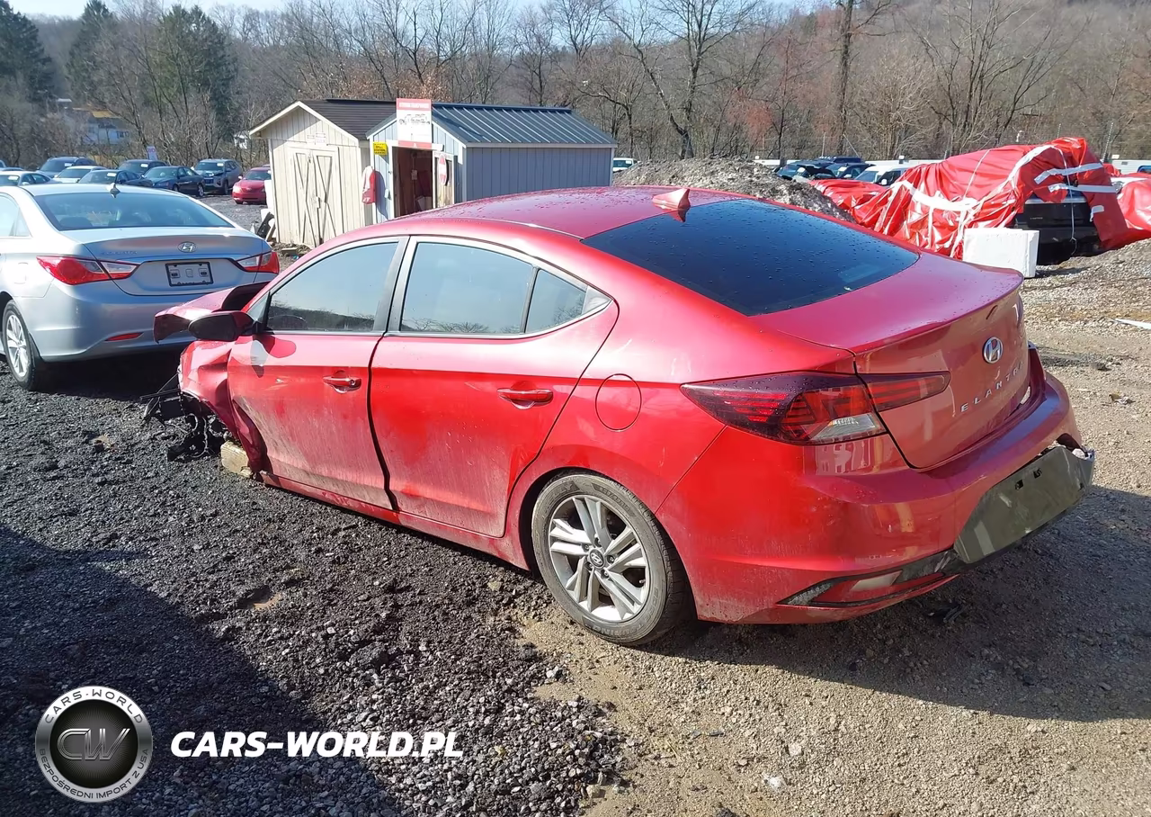 2019 Hyundai Elantra Sel VIN:5NPD84LF7KH437940 - 3