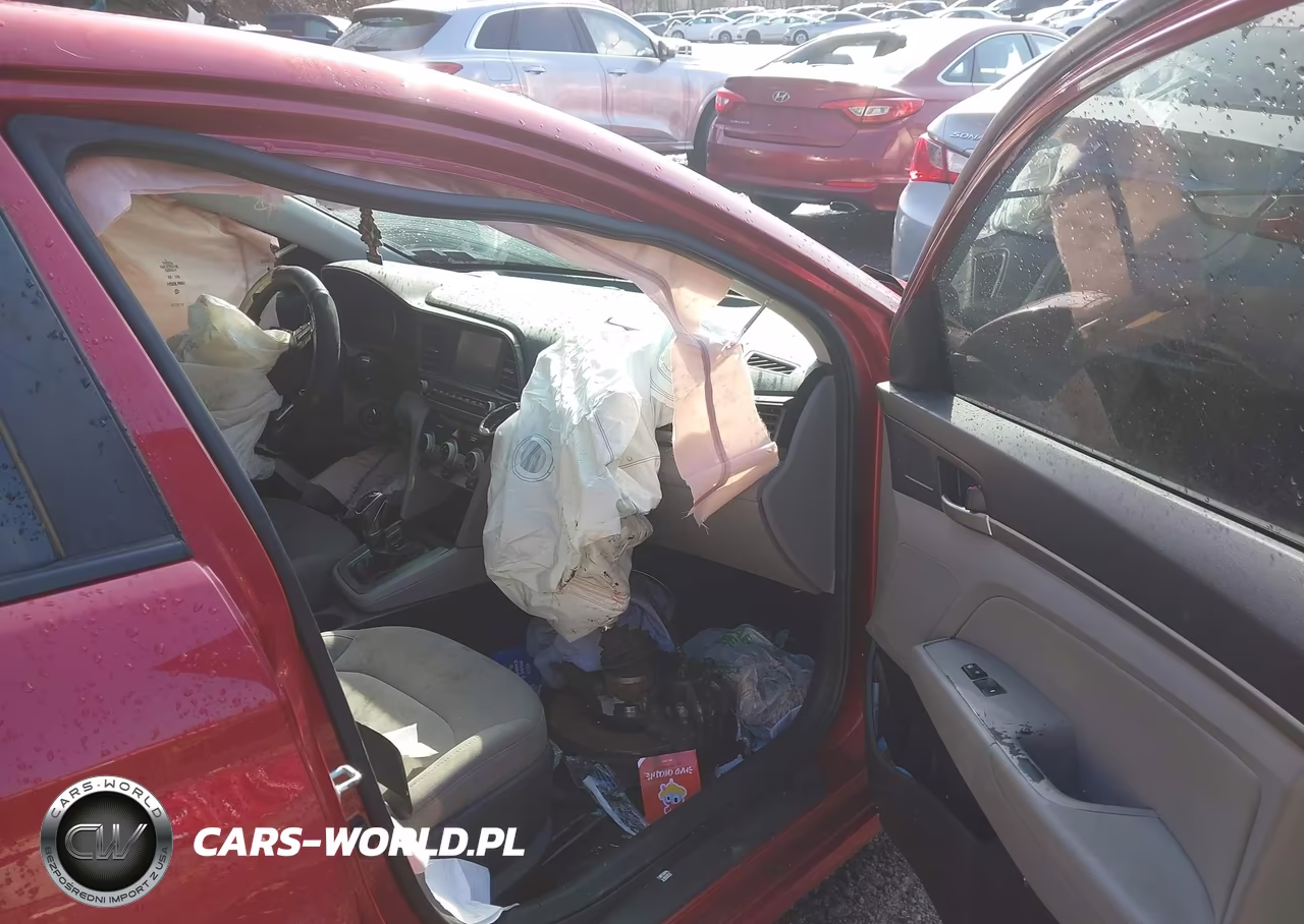 2019 Hyundai Elantra Sel VIN:5NPD84LF7KH437940 - 5