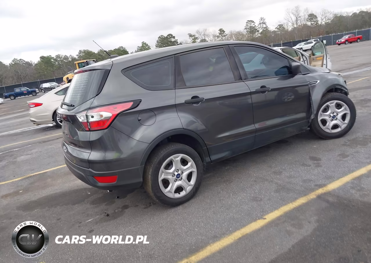 2018 Ford Escape S VIN:1FMCU0F7XJUC88007 - 4