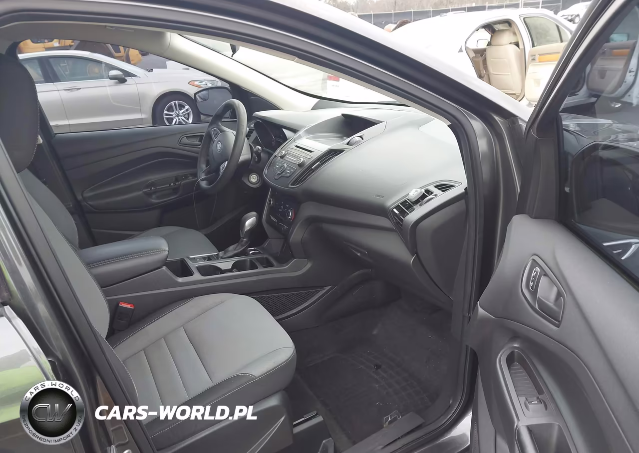 2018 Ford Escape S VIN:1FMCU0F7XJUC88007 - 5