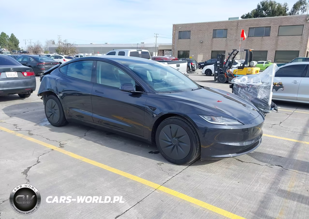 2025 Tesla Model 3