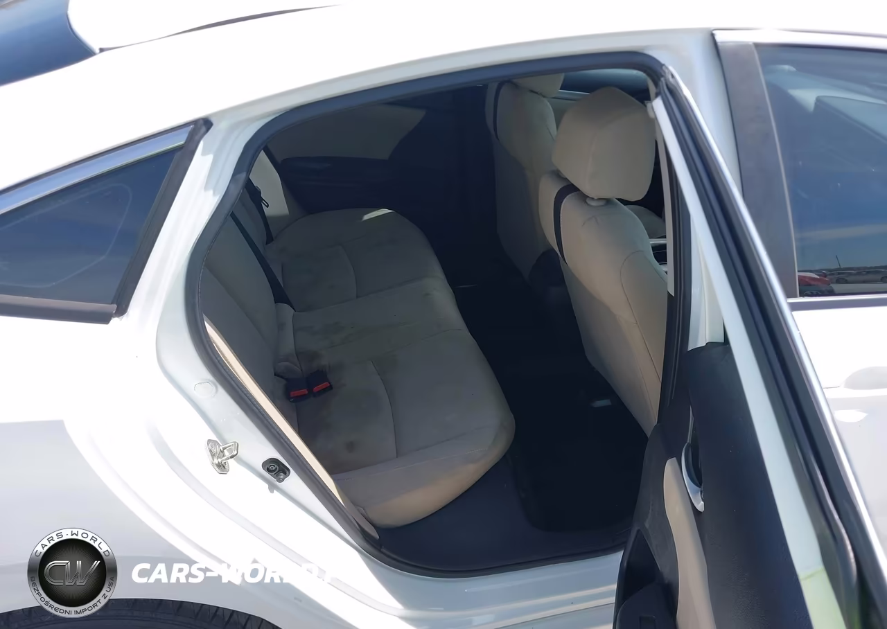 2017 Honda Civic Lx VIN:19XFC2F5XHE064632 - 8