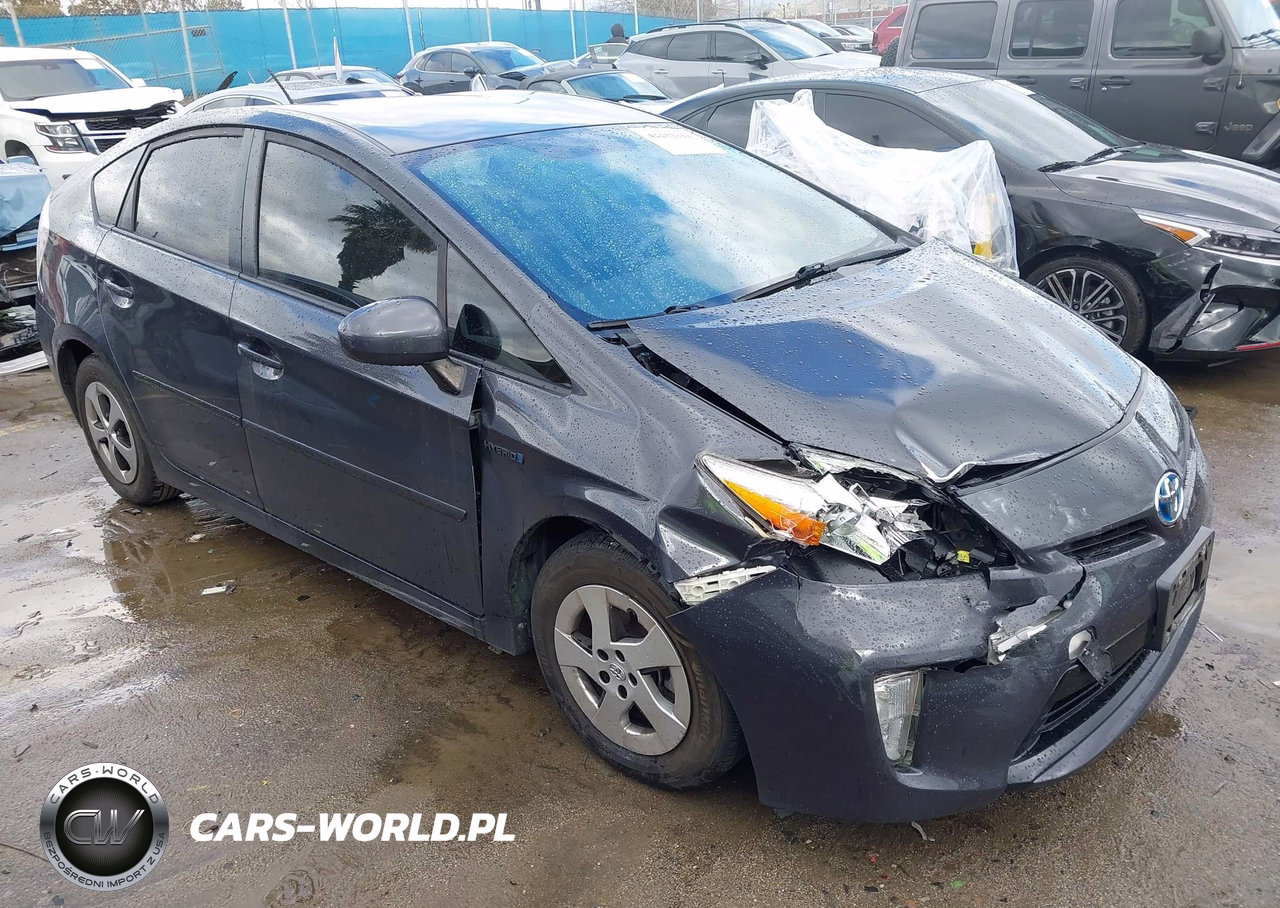 2015 Toyota Prius Three