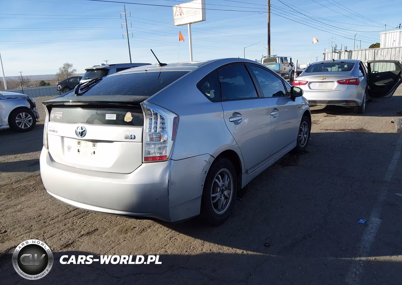 2010 Toyota Prius Iii VIN:JTDKN3DU2A0188434 - 4