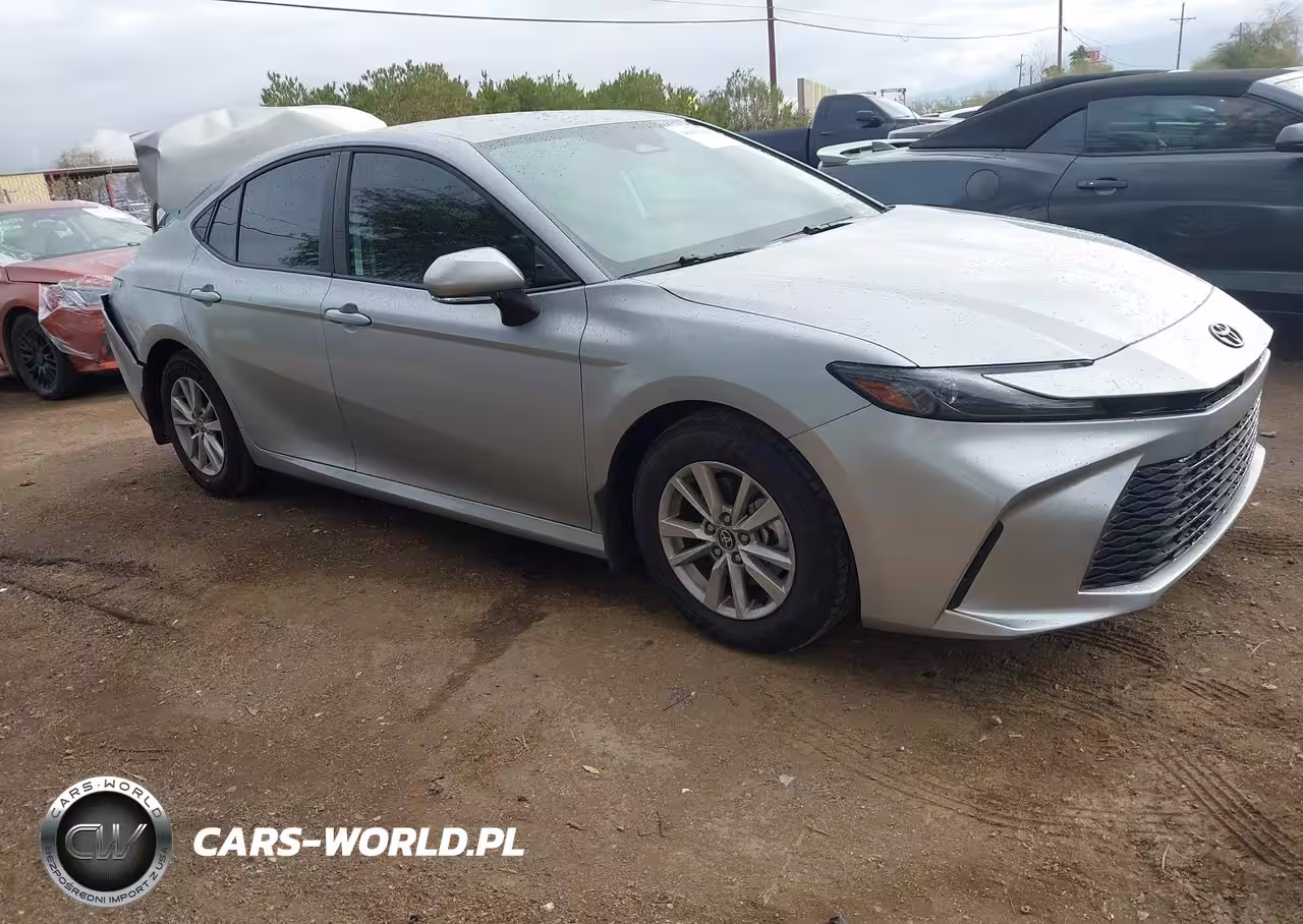 2025 Toyota Camry Le