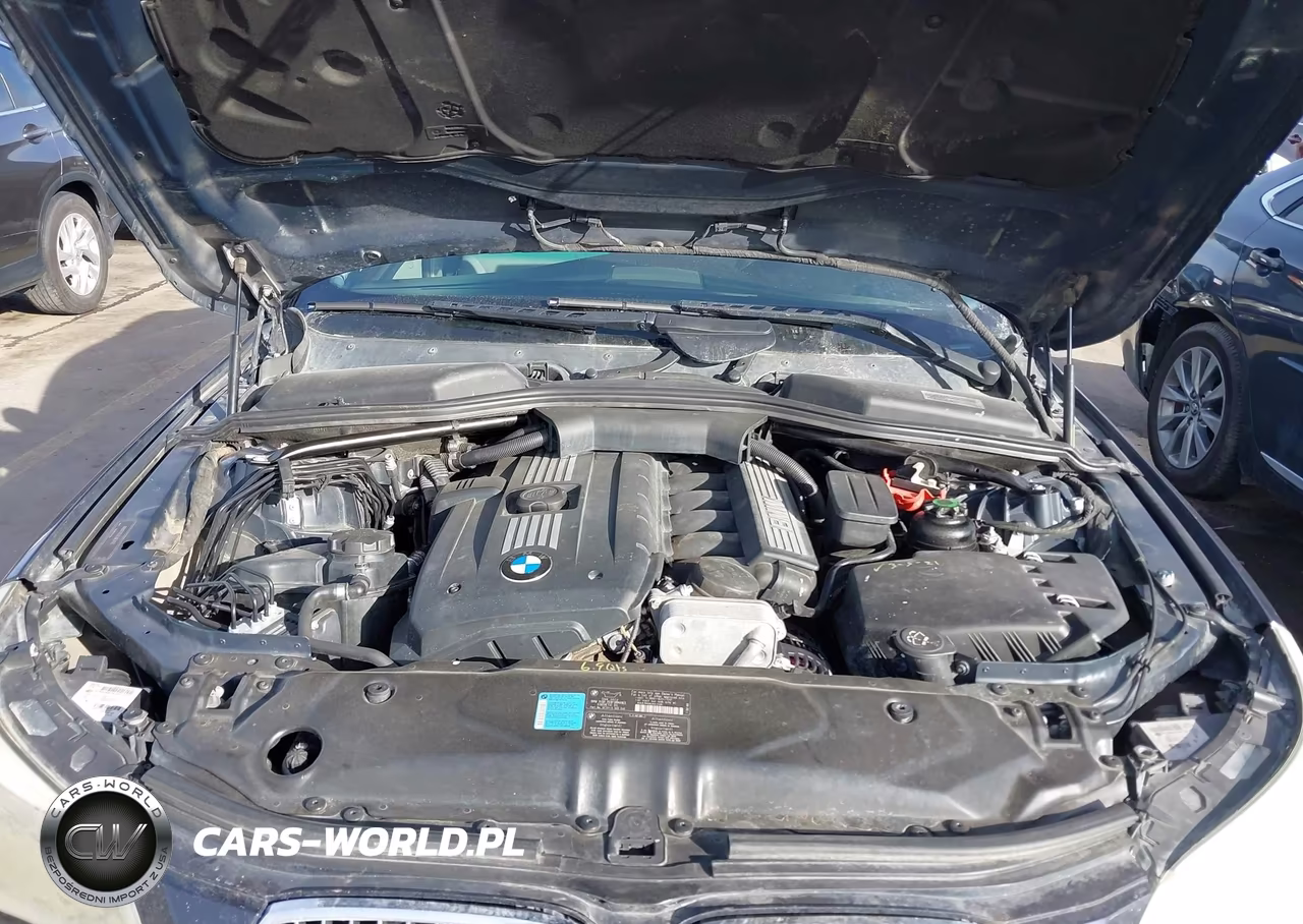 2010 BMW 528I xDrive VIN:WBANV1C52AC388723 - 10