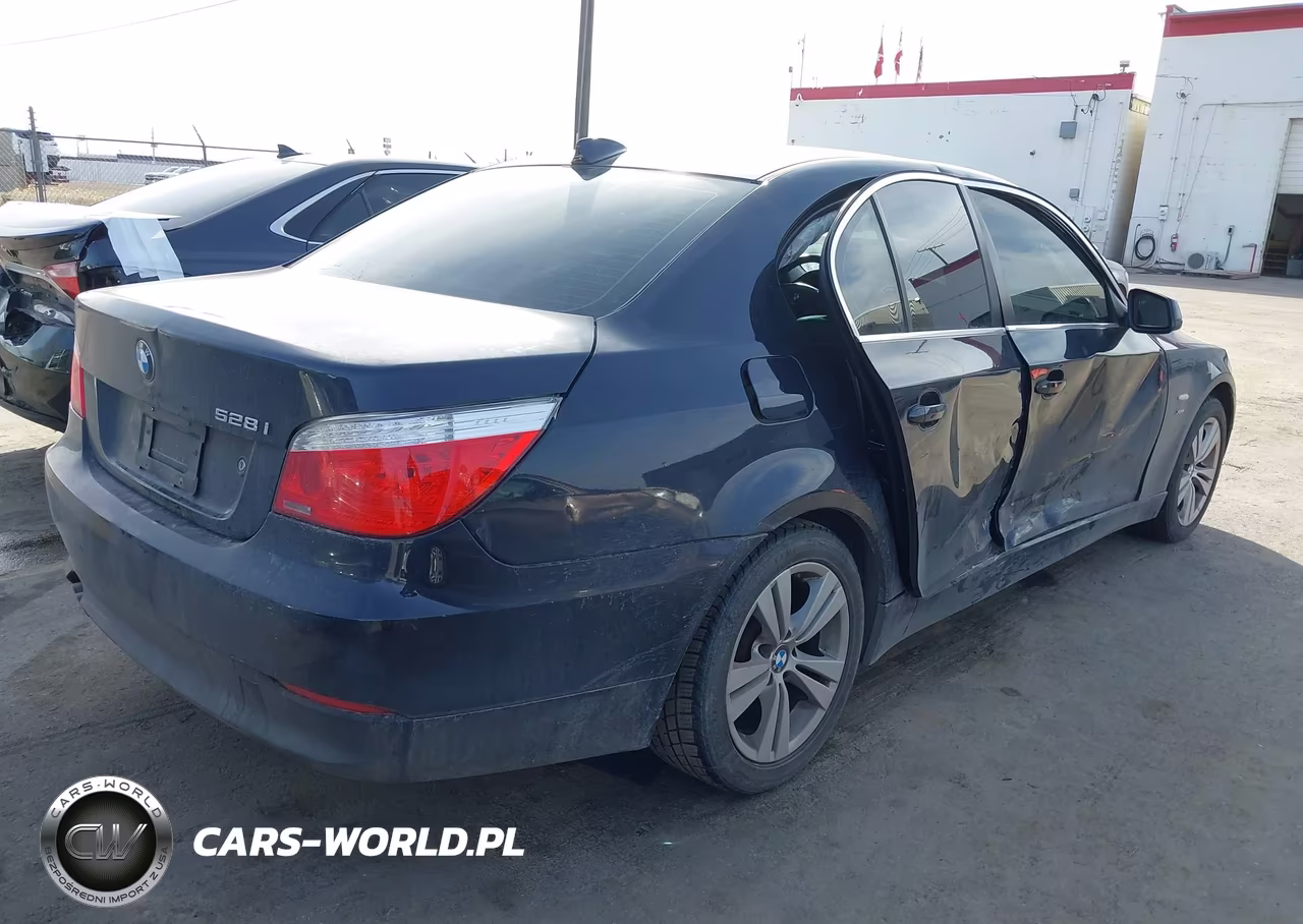 2010 BMW 528I xDrive VIN:WBANV1C52AC388723 - 4