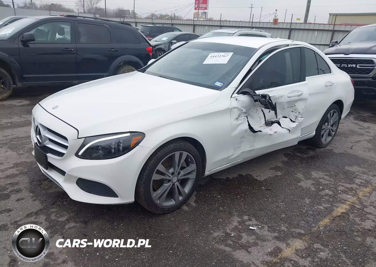 2015 Mercedes-Benz C 300 4Matic VIN:55SWF4KB6FU031731 - 2