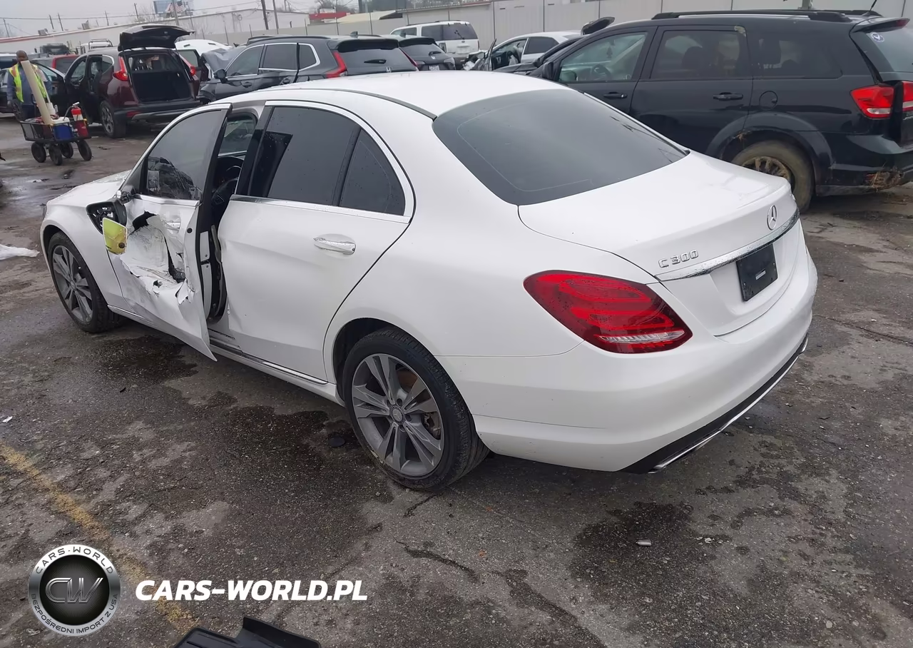 2015 Mercedes-Benz C 300 4Matic VIN:55SWF4KB6FU031731 - 3