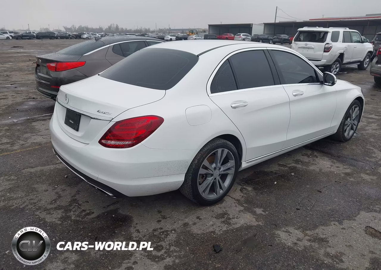 2015 Mercedes-Benz C 300 4Matic VIN:55SWF4KB6FU031731 - 4