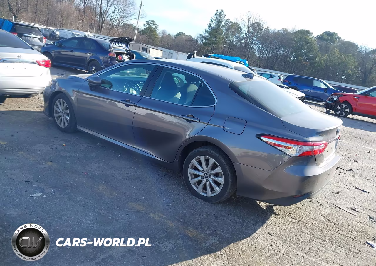 2019 Toyota Camry Le VIN:4T1B11HK7KU167089 - 3