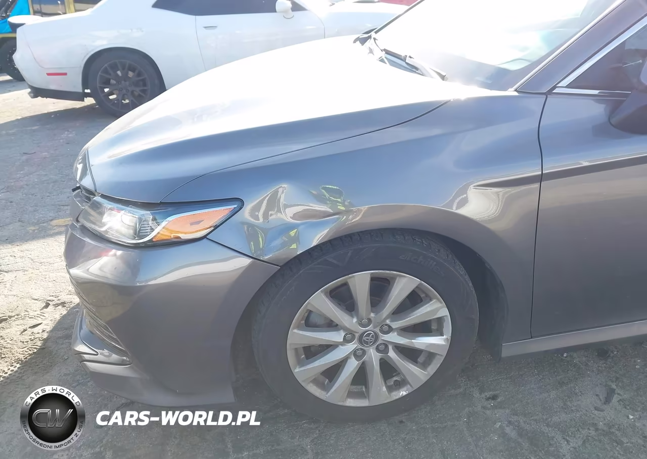 2019 Toyota Camry Le VIN:4T1B11HK7KU167089 - 6