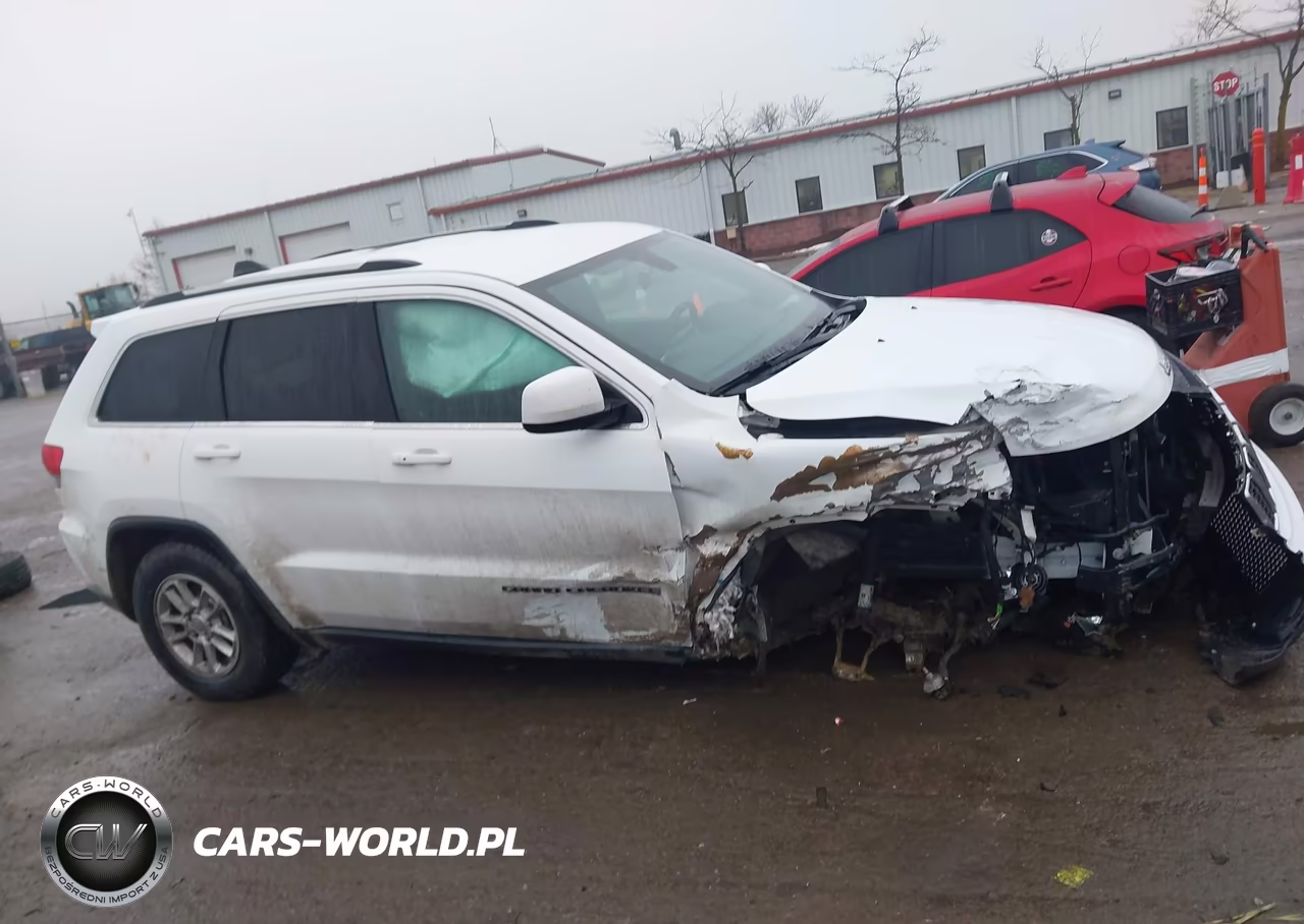 2019 Jeep Grand Cherokee Laredo E 4X4 VIN:1C4RJFAG1KC687896 - 14