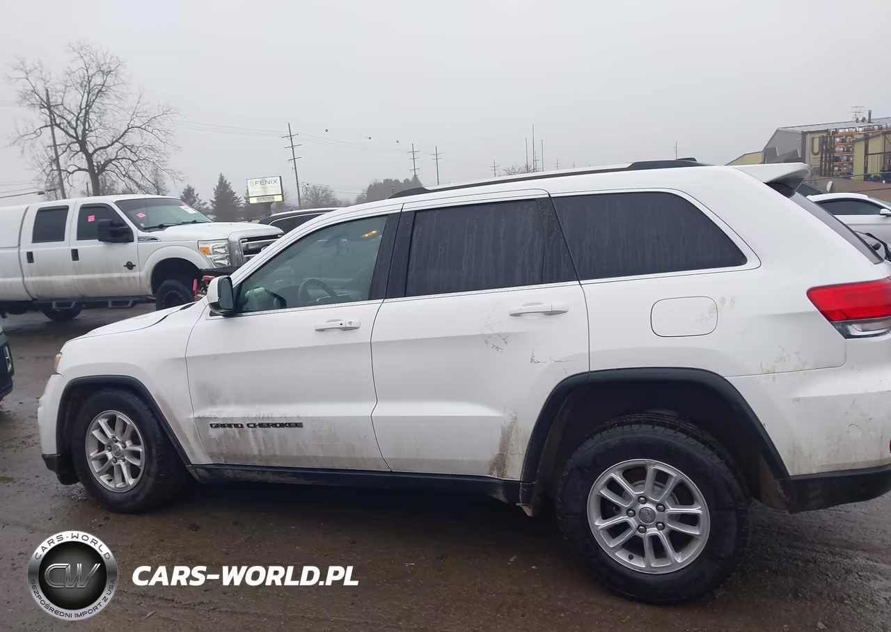 2019 Jeep Grand Cherokee Laredo E 4X4 VIN:1C4RJFAG1KC687896 - 15